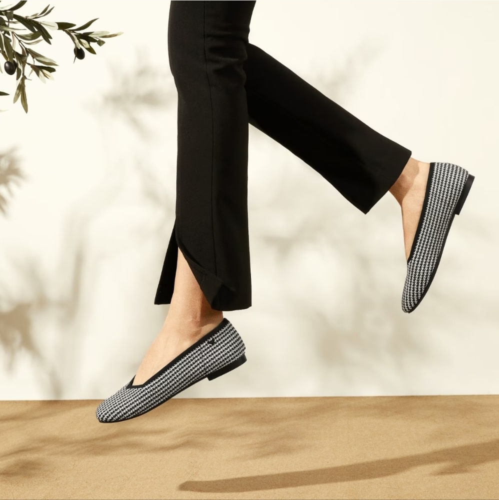 Vivaia Margot 2.0 Square Toe V-Cut Flats Black & White Houndstooth - 41.5/10 US